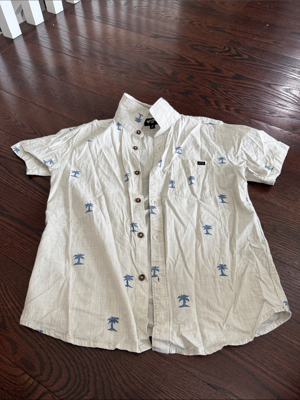 Billabong Off-White Short-Sleeve Button-Down with Blue Palm Print